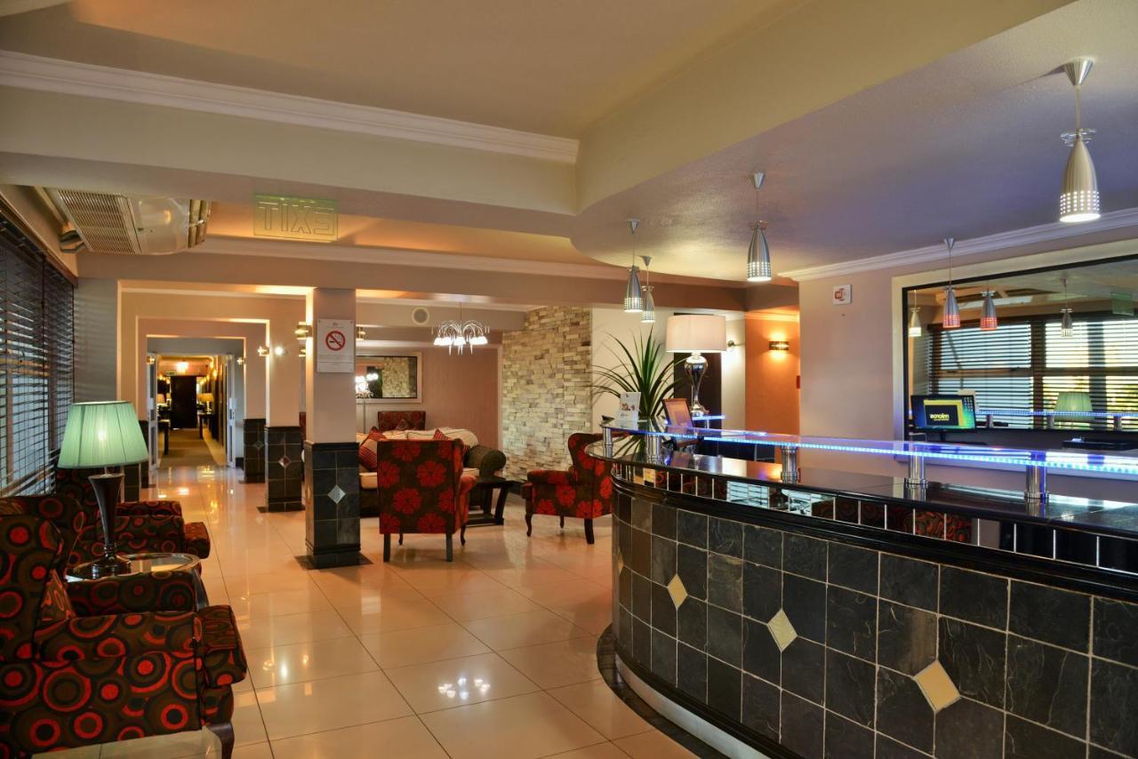 Bon Hotel Эмпангени Экстерьер фото