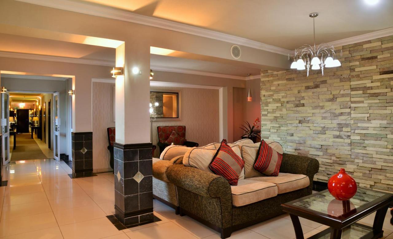 Bon Hotel Эмпангени Экстерьер фото
