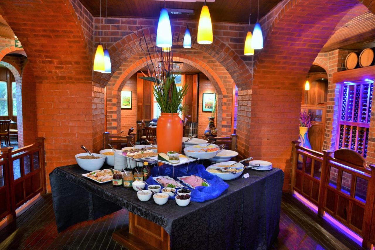 Bon Hotel Эмпангени Экстерьер фото